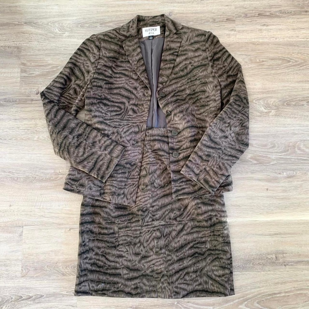 Vintage retro 90s tiger zebra animal print blazer skirt power suit set